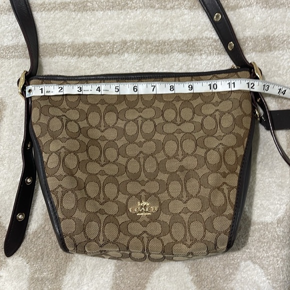 •Coach• Monogram Crossbody - Picture 10 of 15